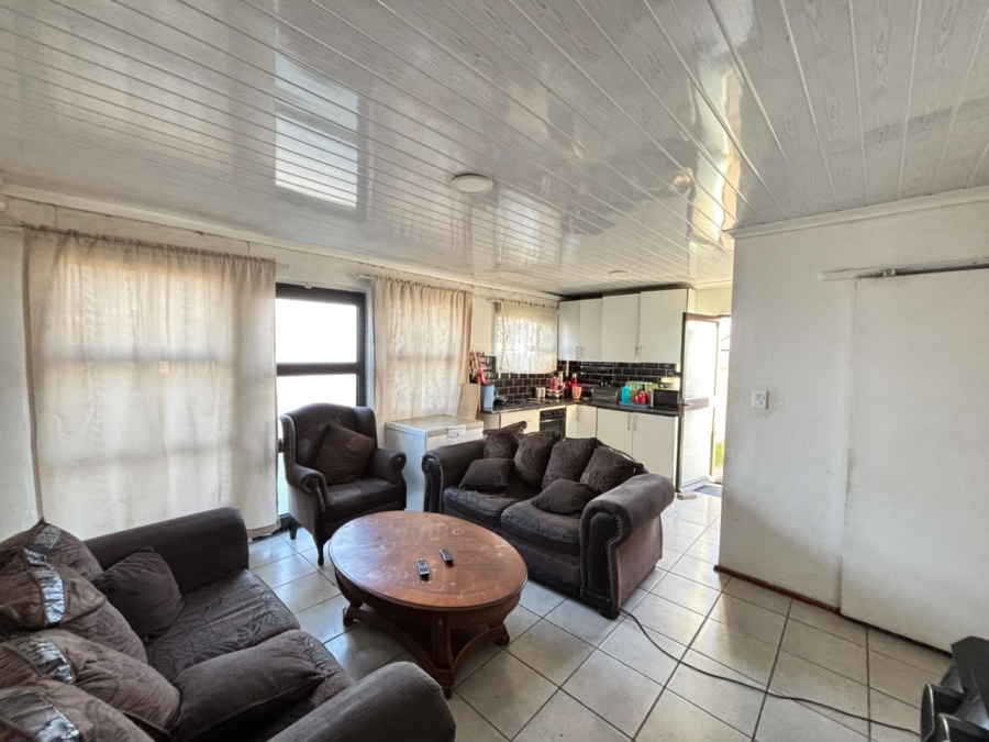 5 Bedroom Property for Sale in Russels Rest Western Cape